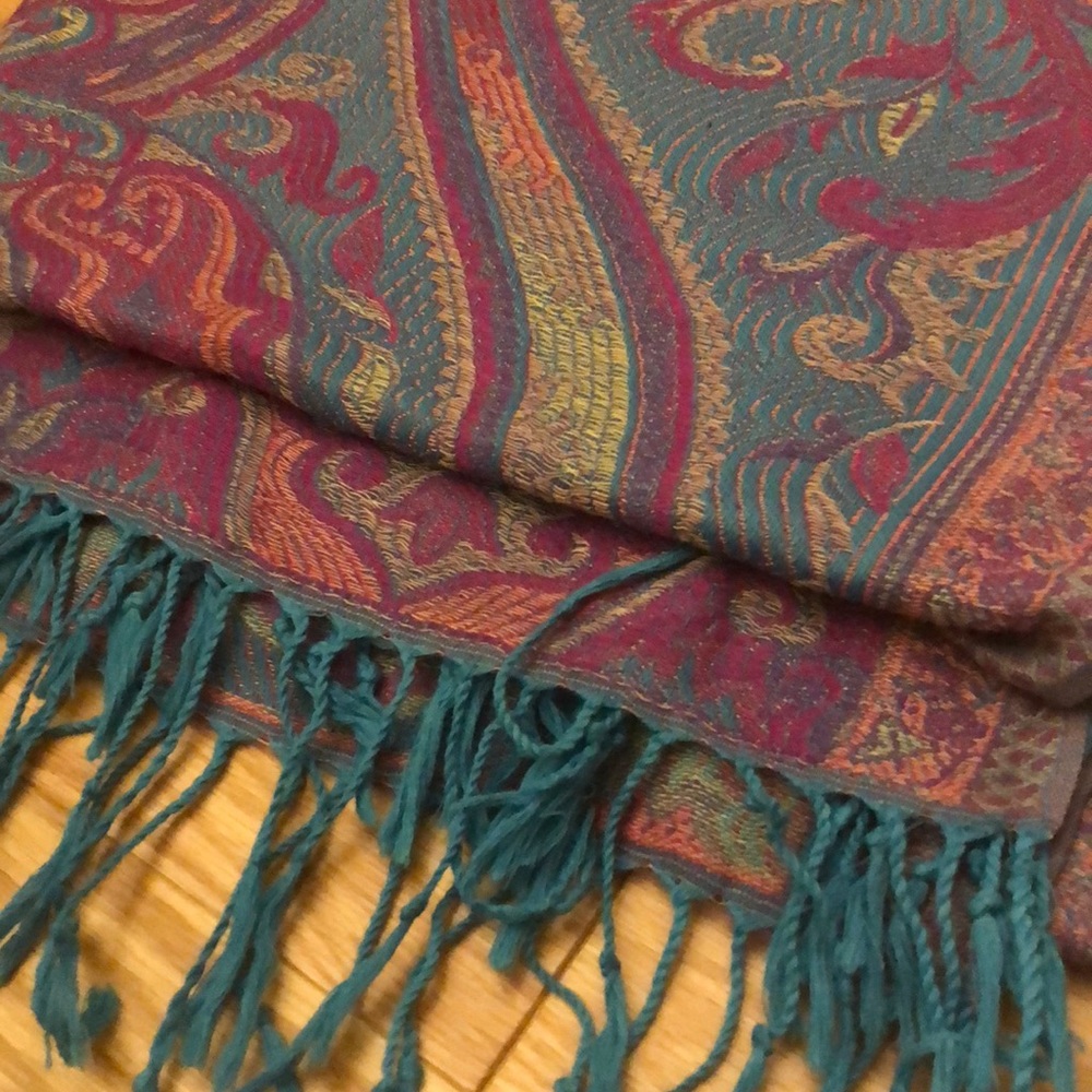 Colorful pashmina!